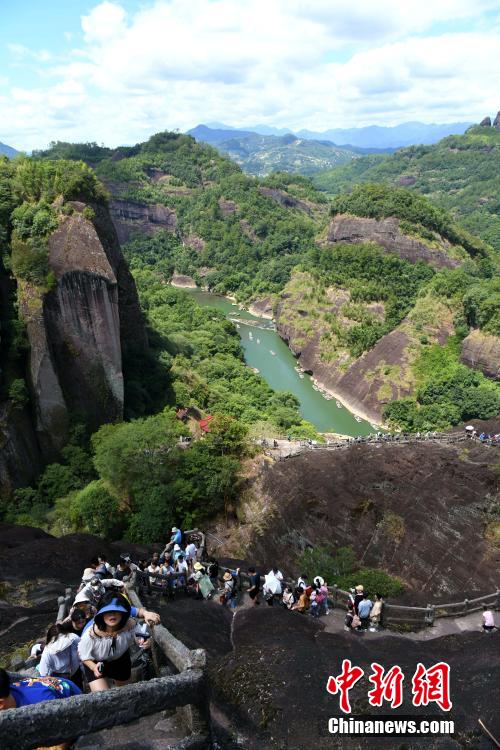 武夷山最新動(dòng)態(tài)，自然美景與文化底蘊(yùn)交融之旅探索報(bào)道